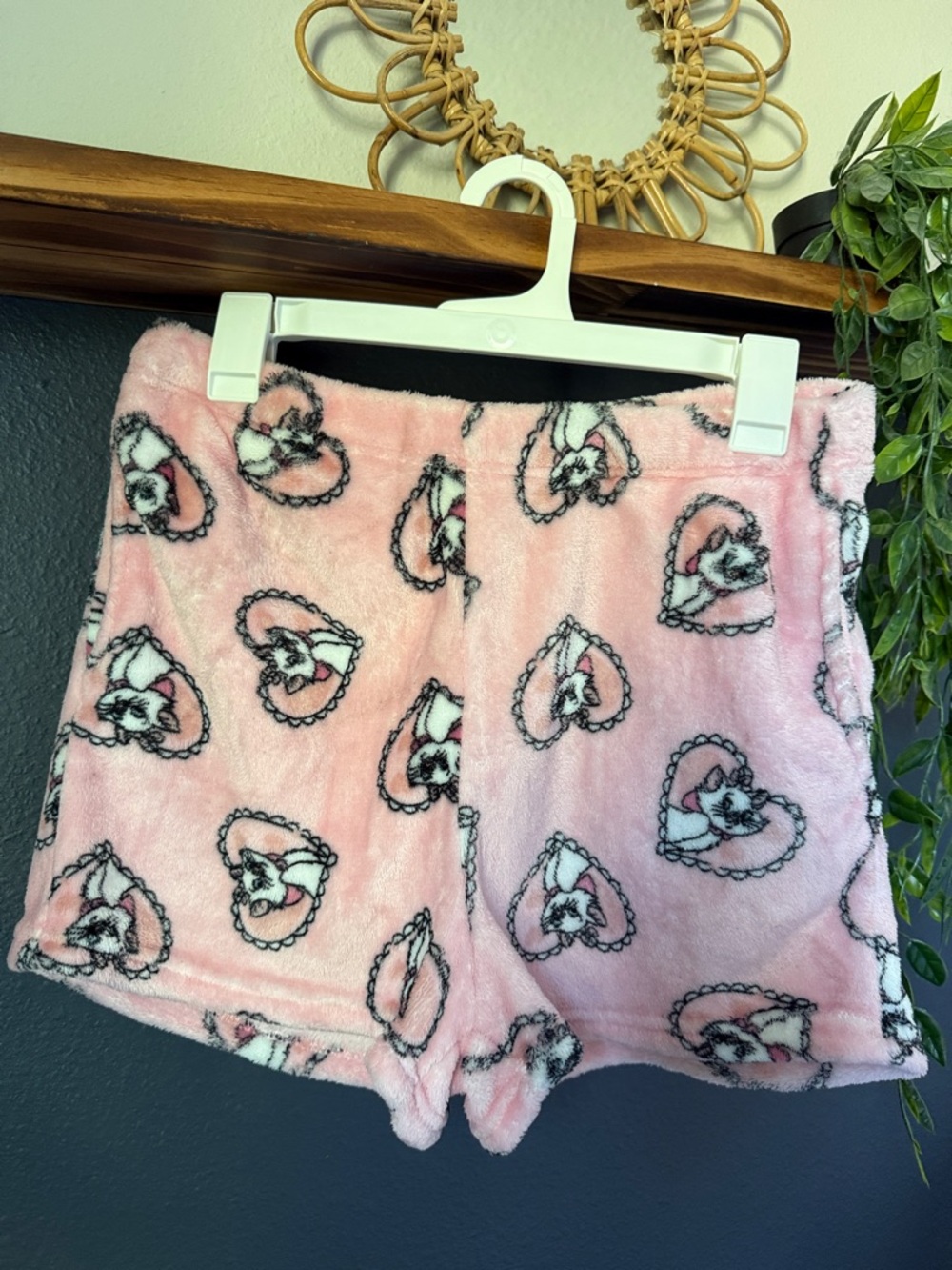 Disney Marie Aristocats Plush Pink Heart-Print Women’s Lounge Shorts